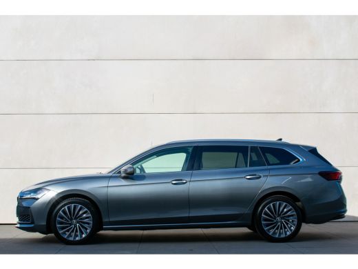 Skoda Superb Combi 1.5 TSI MHEV Business Edition -Pano-LED-Keyless-Stoelvent en mass.-ACC- ActivLease financial lease