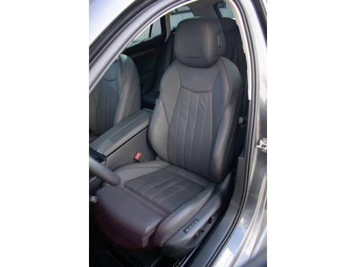 Skoda Superb Combi 1.5 TSI MHEV Business Edition -Pano-LED-Keyless-Stoelvent en mass.-ACC- ActivLease financial lease