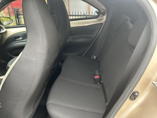 Toyota Aygo 1.0 VVT-i S-CVT Pulse ActivLease financial lease