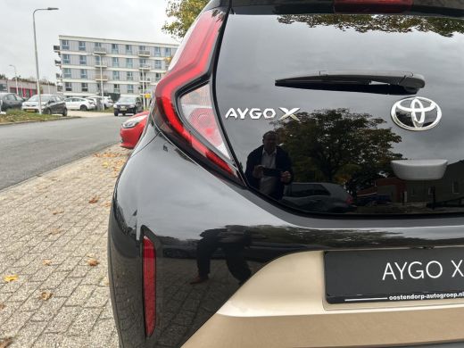 Toyota Aygo 1.0 VVT-i S-CVT Pulse ActivLease financial lease