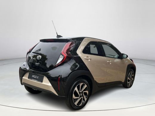 Toyota Aygo 1.0 VVT-i S-CVT Pulse ActivLease financial lease