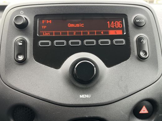 Toyota Aygo 1.0 VVT-i x-fun | 5 deurs | Airconditioning | Fietsendragerbeugel | Bluetooth | ActivLease financial lease