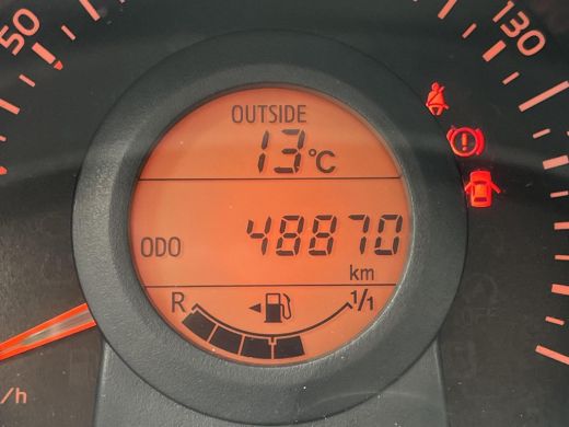 Toyota Aygo 1.0 VVT-i x-fun | 5 deurs | Airconditioning | Fietsendragerbeugel | Bluetooth | ActivLease financial lease