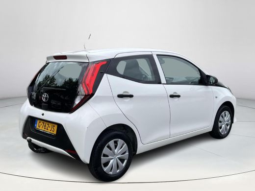 Toyota Aygo 1.0 VVT-i x-fun | 5 deurs | Airconditioning | Fietsendragerbeugel | Bluetooth | ActivLease financial lease