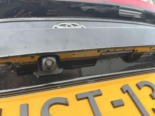 Toyota C-HR 2.0 Plug-in Hybrid 220 GR SPORT | Navigatie | Apple CarPlay/Android auto | Achteruitrijcamera | E... ActivLease financial lease