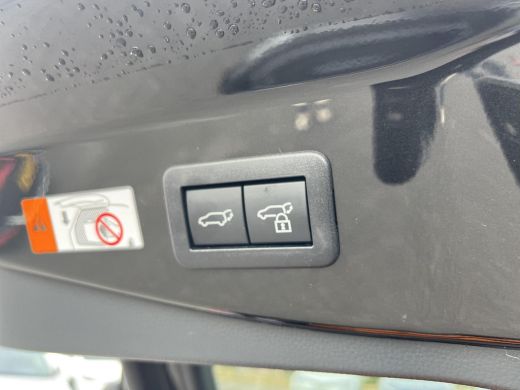 Toyota C-HR 2.0 Plug-in Hybrid 220 GR SPORT | Navigatie | Apple CarPlay/Android auto | Achteruitrijcamera | E... ActivLease financial lease