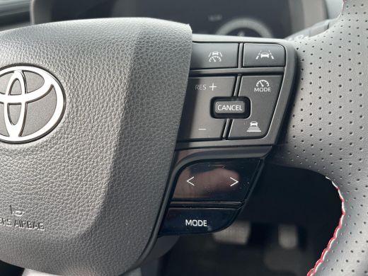 Toyota C-HR 2.0 Plug-in Hybrid 220 GR SPORT | Navigatie | Apple CarPlay/Android auto | Achteruitrijcamera | E... ActivLease financial lease