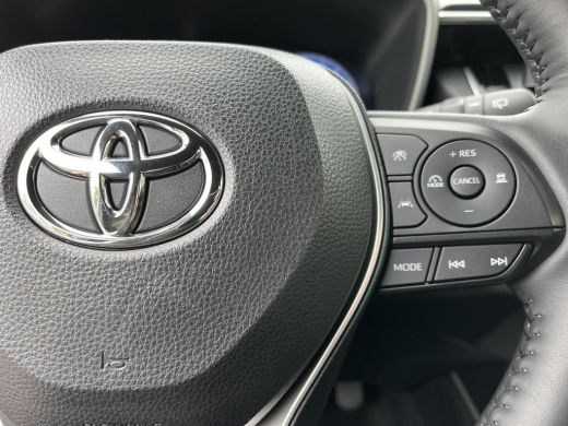 Toyota Corolla Cross Hybrid 200 Dynamic | Stoel- + stuurverwarming | Navigatie | Keyless entry | LED koplampen | ActivLease financial lease
