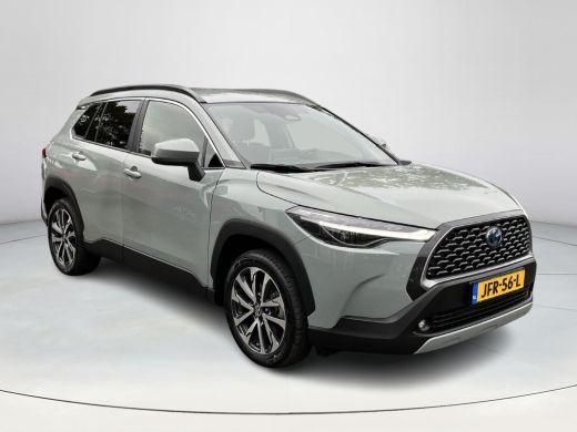 Toyota Corolla Cross Hybrid 200 Dynamic | Stoel- + stuurverwarming | Navigatie | Keyless entry | LED koplampen | ActivLease financial lease
