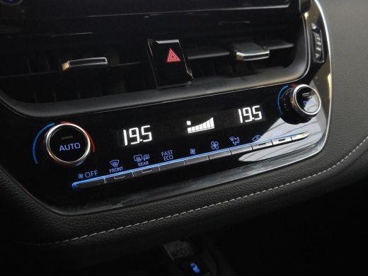 Toyota Corolla Touring Sports 2.0 Hybrid Dynamic | Trekhaak | Apple CarPlay | Rijklaarprijs incl. garantie | ActivLease financial lease