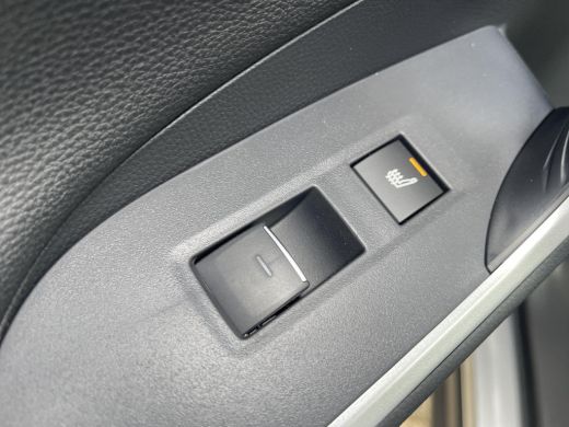 Toyota RAV4 2.5 Plug-in Hybrid AWD Bi-Tone Plus ActivLease financial lease