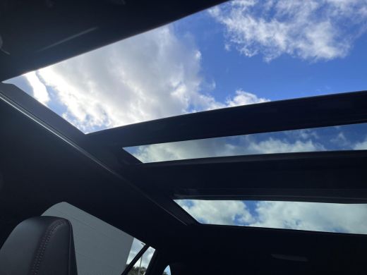 Toyota RAV4 2.5 Plug-in Hybrid AWD Bi-Tone Plus ActivLease financial lease