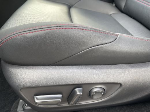 Toyota RAV4 2.5 Plug-in Hybrid AWD Bi-Tone Plus ActivLease financial lease