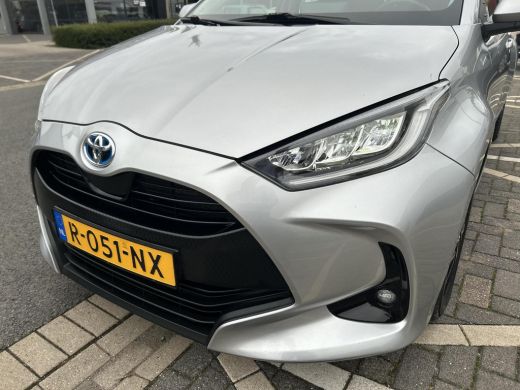 Toyota Yaris 1.5 Hybrid Dynamic ActivLease financial lease