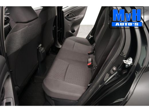 Toyota Yaris 1.5 Hybrid Dynamic|CAMERA|CARPLAY|ACC|LED|NAP ActivLease financial lease