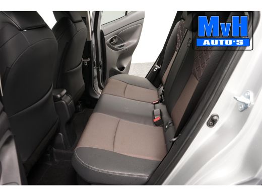 Toyota Yaris Cross 1.5 Hybrid 130 Executive|STUUR/STOELVERW. ActivLease financial lease