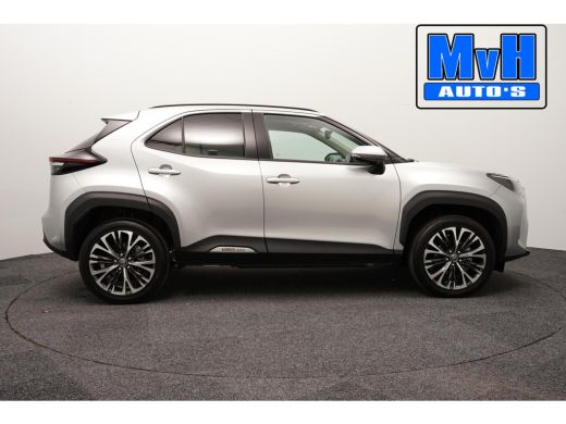 Toyota Yaris Cross 1.5 Hybrid 130 Executive|STUUR/STOELVERW. ActivLease financial lease