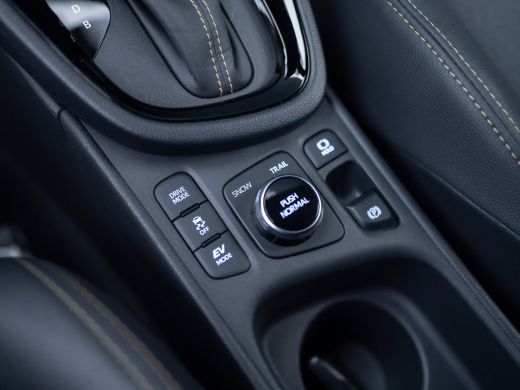 Toyota Yaris Cross 1.5 Hybrid AWD Adventure | Blind Spot | Stoel & Stuur verw. | Parkeersensoren | Prijs Rijklaar!! ActivLease financial lease