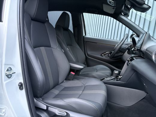 Toyota Yaris Cross 1.5 Hybrid AWD Adventure | Blind Spot | Stoel & Stuur verw. | Parkeersensoren | Prijs Rijklaar!! ActivLease financial lease