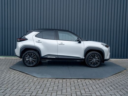 Toyota Yaris Cross 1.5 Hybrid AWD Adventure | Blind Spot | Stoel & Stuur verw. | Parkeersensoren | Prijs Rijklaar!! ActivLease financial lease