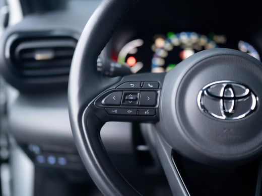 Toyota Yaris Cross 1.5 Hybrid AWD Adventure | Blind Spot | Stoel & Stuur verw. | Parkeersensoren | Prijs Rijklaar!! ActivLease financial lease