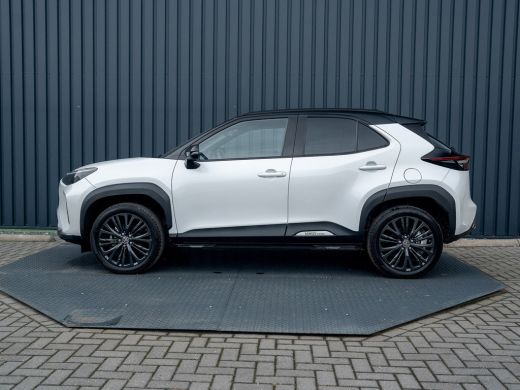 Toyota Yaris Cross 1.5 Hybrid AWD Adventure | Blind Spot | Stoel & Stuur verw. | Parkeersensoren | Prijs Rijklaar!! ActivLease financial lease