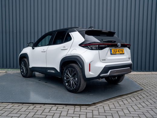 Toyota Yaris Cross 1.5 Hybrid AWD Adventure | Blind Spot | Stoel & Stuur verw. | Parkeersensoren | Prijs Rijklaar!! ActivLease financial lease