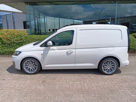 Volkswagen Caddy 2.0 TDI 102PK Comfort, SPORTSTOELEN, AIRCO, NAVIGATIE, 18" LMV, incl. 12 MND BOVAGGARANTIE Uniek! ActivLease financial lease