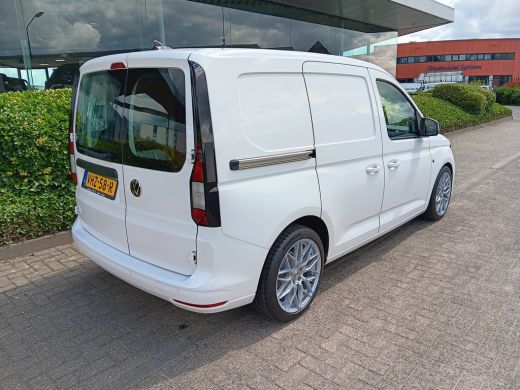 Volkswagen Caddy 2.0 TDI 102PK Comfort, SPORTSTOELEN, AIRCO, NAVIGATIE, 18" LMV, incl. 12 MND BOVAGGARANTIE Uniek! ActivLease financial lease