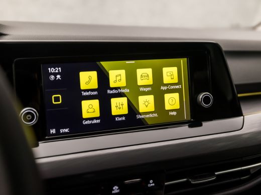 Volkswagen Golf 1.5 TSI Sport (SCHUIFDAK, 4 CILINDER, APPLE CARPLAY, MEMORY SEATS, CAMERA, SFEERVERLICHTING, ALCA... ActivLease financial lease