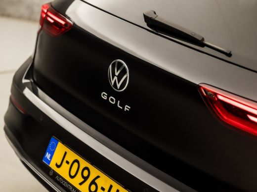 Volkswagen Golf 1.5 TSI Sport (SCHUIFDAK, 4 CILINDER, APPLE CARPLAY, MEMORY SEATS, CAMERA, SFEERVERLICHTING, ALCA... ActivLease financial lease