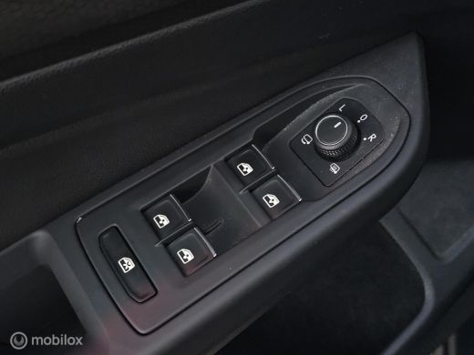 Volkswagen Golf 2.0 TSI GTI Panorama/IQ Light/Leder/Keyless ActivLease financial lease