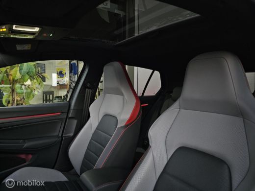 Volkswagen Golf 2.0 TSI GTI Panorama/IQ Light/Leder/Keyless ActivLease financial lease