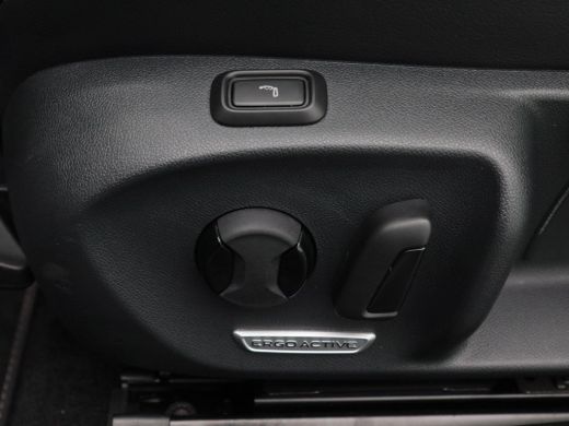 Volkswagen Passat Variant 1.5 eHybrid 272 Pk Automaat R-Line Edition | Trekhaak | 360° Camera | Panoramadak | Digit... ActivLease financial lease