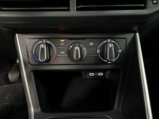 Volkswagen Polo 1.0 95pk TSI Life Edition Parkeersensoren achter | App-connect | Adaptive Cruise Control ActivLease financial lease