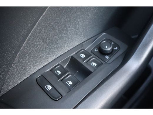 Volkswagen T-Cross 1.0 TSI Life 110PK | Airco | Cruise control adaptief | Hill hold functie ActivLease financial lease