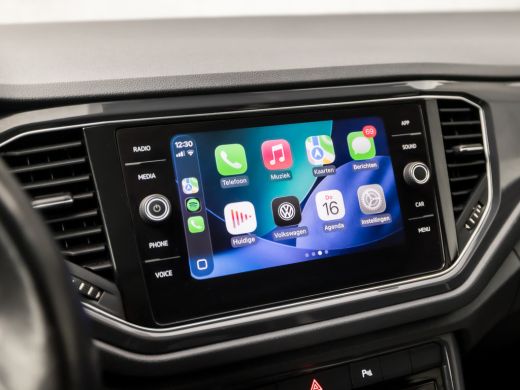 Volkswagen T-Roc 1.5 TSI Sport 150Pk (PANORAMADAK, VIRTUAL COCKPIT, APPLE CARPLAY, STUUR/STOELVERWARMING, LEDER, L... ActivLease financial lease