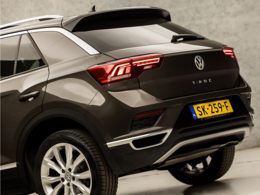 Volkswagen T-Roc 1.5 TSI Sport 150Pk (PANORAMADAK, VIRTUAL COCKPIT, APPLE CARPLAY, STUUR/STOELVERWARMING, LEDER, L... ActivLease financial lease