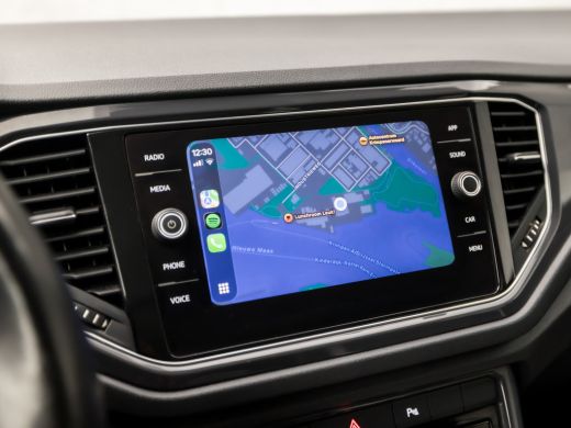Volkswagen T-Roc 1.5 TSI Sport 150Pk (PANORAMADAK, VIRTUAL COCKPIT, APPLE CARPLAY, STUUR/STOELVERWARMING, LEDER, L... ActivLease financial lease