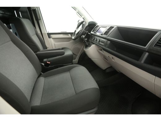 Volkswagen Transporter 2.0 TDI 140PK L2H1 | Airco | Cruise | Camera | Parkeersensoren ActivLease financial lease