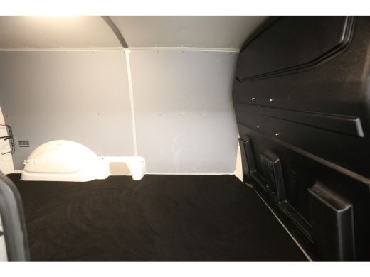 Volkswagen Transporter 2.0 TDI 140PK L2H1 | Airco | Cruise | Camera | Parkeersensoren ActivLease financial lease