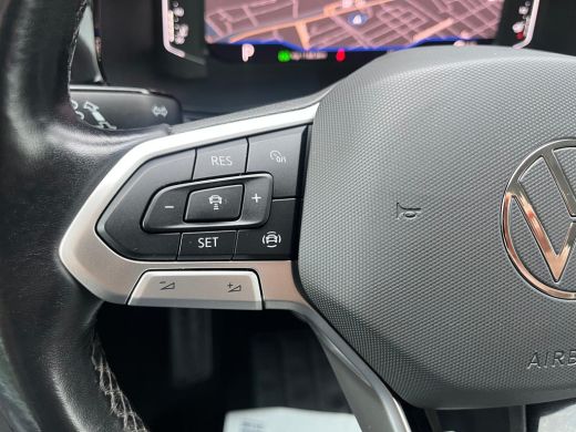 Volkswagen Transporter 2.0 TDI L1H1 28 Bulli | Trekhaak | 2 stoelen | Lederen bekleding | Groot Navi | Camera achter | A... ActivLease financial lease