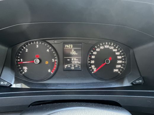 Volkswagen Transporter 2.0 TDI L1H1 Trendline |17 " | Cruise Control | Achterklep | 3-Zits | Bluetooth | Trekhaak ActivLease financial lease