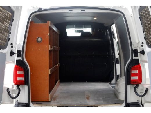 Volkswagen Transporter T6 2.0 TDI E6 Lang Airco/Trekhaak/Imperiaal 08-2019 ActivLease financial lease