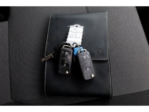 Volkswagen Transporter T6 2.0 TDI E6 Lang Airco/Trekhaak/Imperiaal 08-2019 ActivLease financial lease