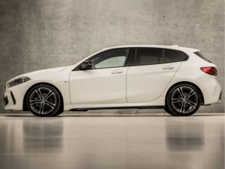 BMW 1 Serie 118i M Sport Automaat (APPLE CARPLAY, M PAKKET, STUUR/STOELVERWARMING, SFEERVERLICHTING, SPORTSTO...