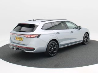 Volkswagen Passat Variant 1.5 eHybrid 272 Pk Automaat R-Line Edition | Trekhaak | 360° Camera | Panoramadak | Digit...