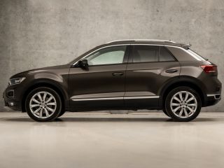 Volkswagen T-Roc 1.5 TSI Sport 150Pk (PANORAMADAK, VIRTUAL COCKPIT, APPLE CARPLAY, STUUR/STOELVERWARMING, LEDER, L... Volkswagen T-Roc 1.5 TSI Sport 150Pk (PANORAMADAK, VIRTUAL COCKPIT, APPLE CARPLAY, STUUR/STOELVERWARMING, LEDER, L...