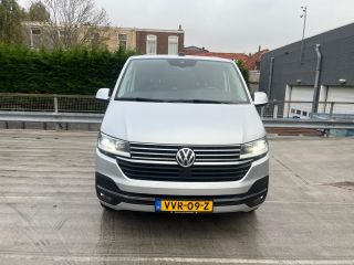Volkswagen Transporter 2.0 TDI L1H1 28 Bulli | Trekhaak | 2 stoelen | Lederen bekleding | Groot Navi | Camera achter | A... Volkswagen Transporter 2.0 TDI L1H1 28 Bulli | Trekhaak | 2 stoelen | Lederen bekleding | Groot Navi | Camera achter | A...
