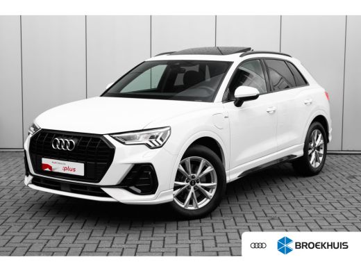 Audi Q3 45 TFSI e S edition 245PK | Panorama Dak | Trekhaak |  Dodehoek | Comfortsleutel | Camera achter ...